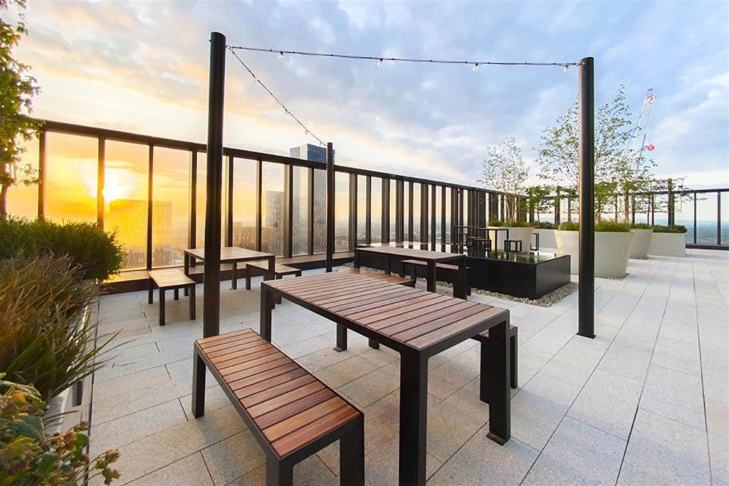 Luxury 2 Bedroom Apartment Manchester City Centre מראה חיצוני תמונה